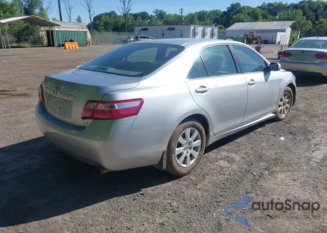 2009 Toyota Camry Le z USA, uszkodzony, nr VIN 4T4BE46K29R108993